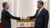 中国领导人习近平在北京人大会堂会晤到访的美国国务卿布林肯 (2023年6月19日)
