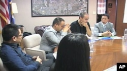 2011年9月中国投资者在加利福尼亚兰开斯特讨论投资机会