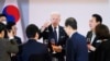 美国总统拜登在韩国访问。