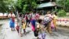 ရခိုင်ပြည်နယ်တွင်း ဖြစ်ပွားနေသော စစ်ပွဲများကြောင့် ထွက်ပြေးတိမ်းရှောင်လာကြသော ရခိုင်စစ်ရှောင် ဒုက္ခသည်များကို စစ်တွေမြို့မှာ တွေ့ရ။ (ဇွန် ၂၉၊ ၂၀၂၀)