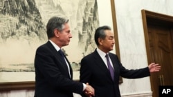 美国国务卿布林肯2023年6月19日继续在北京访问并会见中国主管外交事务的最高官员王毅。（美联社）