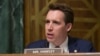 美國聯邦參議員霍利（Sen. Josh Hawley, R-Mo）在參議院司法委員會聽證會上進行質詢。（2019年3月6日）