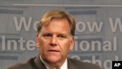 Dân biểu Mike Rogers, Chủ tịch Ủy ban Tình báo Hạ viện, người bảo trợ chính của dự luật