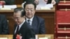 中国总理温家宝和前重庆市委书记薄熙来3月早些时候在北京两会的会场上(资料照片)