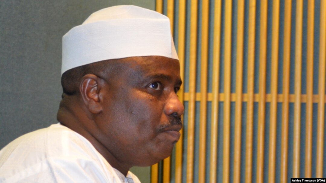 Kakaki Aminu Waziri Tambuwal ya zanta da Muryar Amurka.