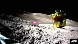 资料照：日本宇宙航空研究开发机构 (JAXA) 2024年1月25日发布照片显示日本登陆月球的智能月球探测器。