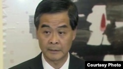 香港特首梁振英星期四晚上发表讲话。（电视截频）